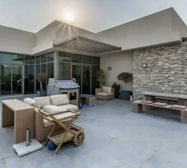 Polo Residence, image 2
